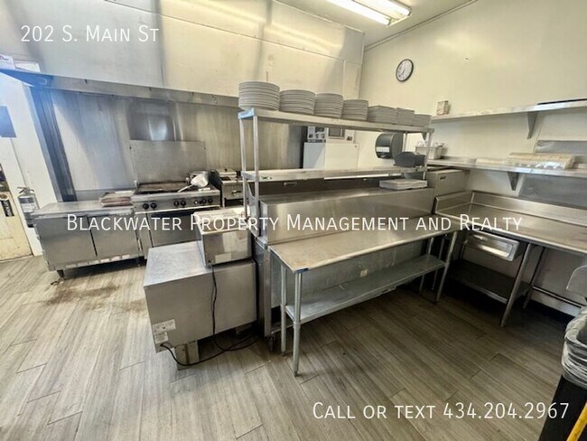 Foto del edificio - 202 S Main St