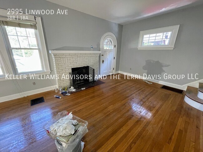Foto del edificio - 2995 Linwood Ave