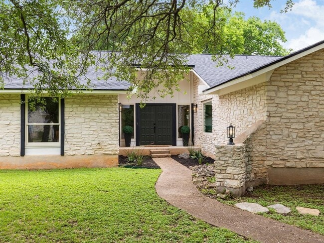 Foto del edificio - 504 Ridgecrest Rd