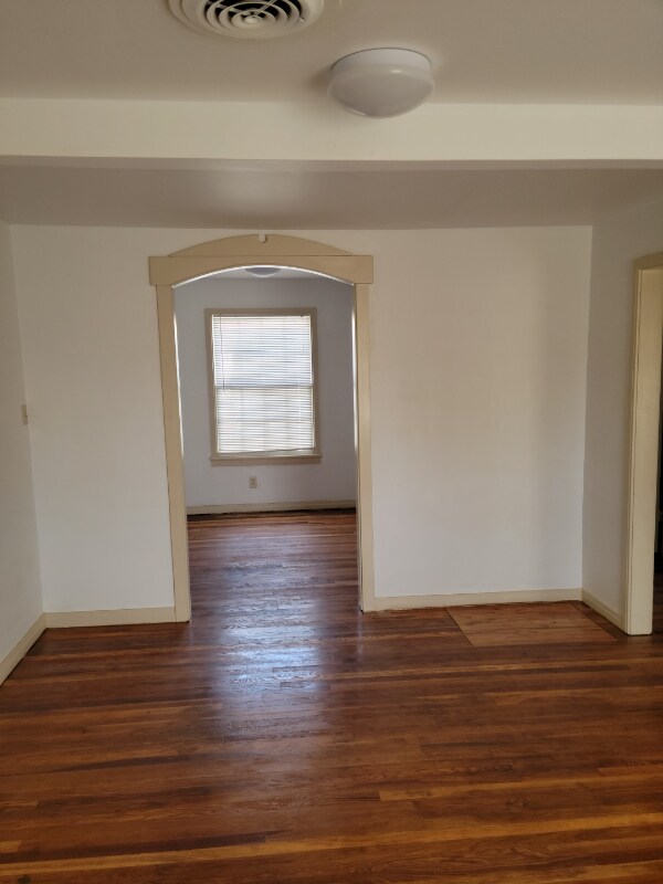 Building Photo - 4127 S Hughes St