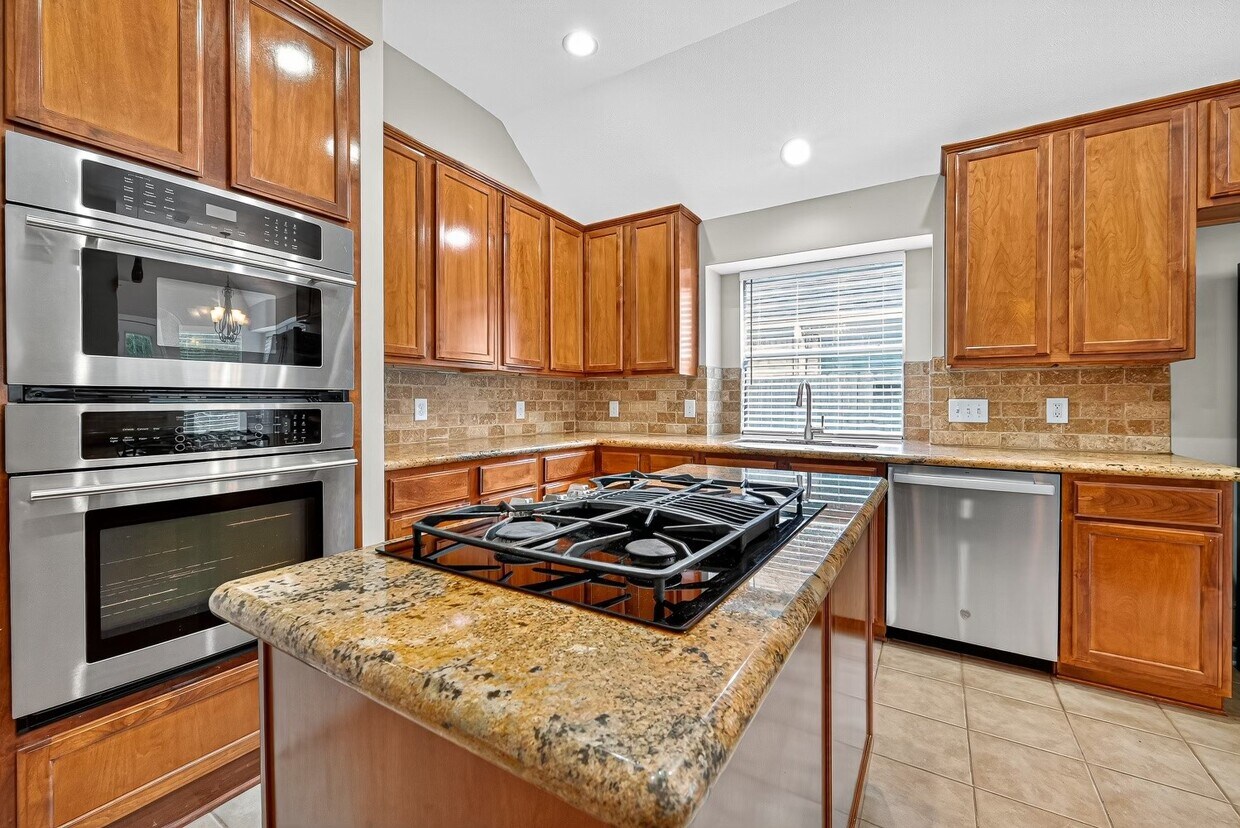 Foto del edificio - 8735 River Wind Dr