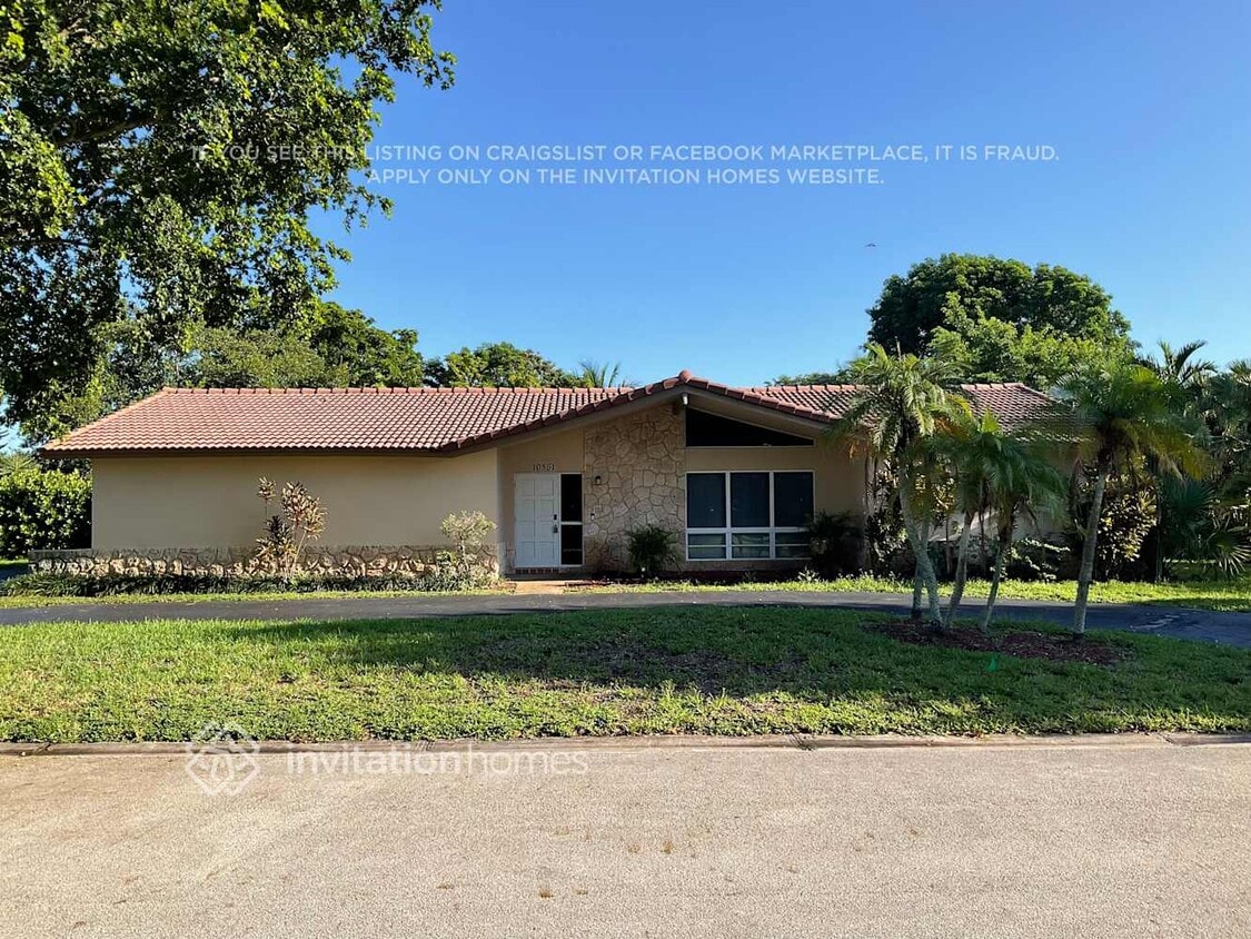 Primary Photo - 10851 NW 32nd Ct