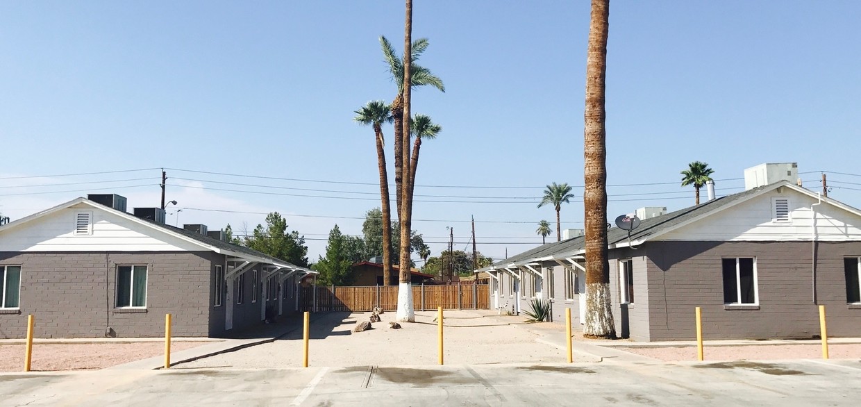 Primary Photo - Turney Flats