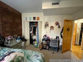 Building Photo - 1406 Beacon St