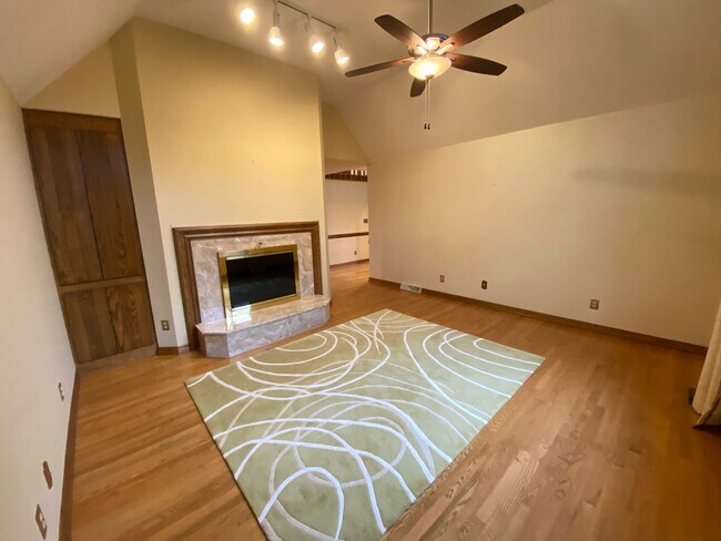 Foto del edificio - 731 N Munroe Rd