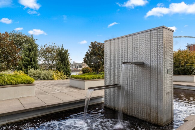 Foto del edificio - 1830 NW Riverscape St