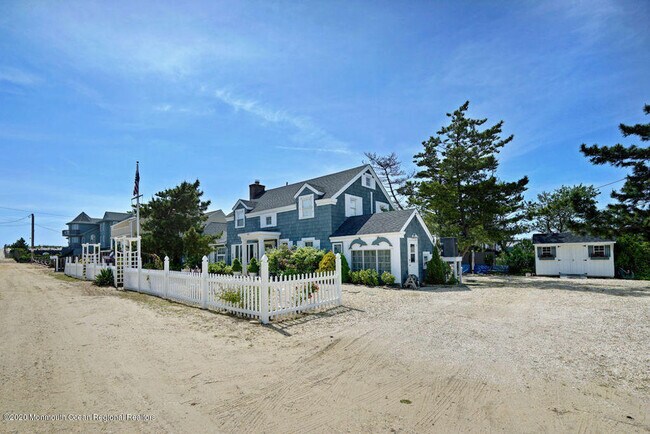 Foto del edificio - 102 Faber Ln