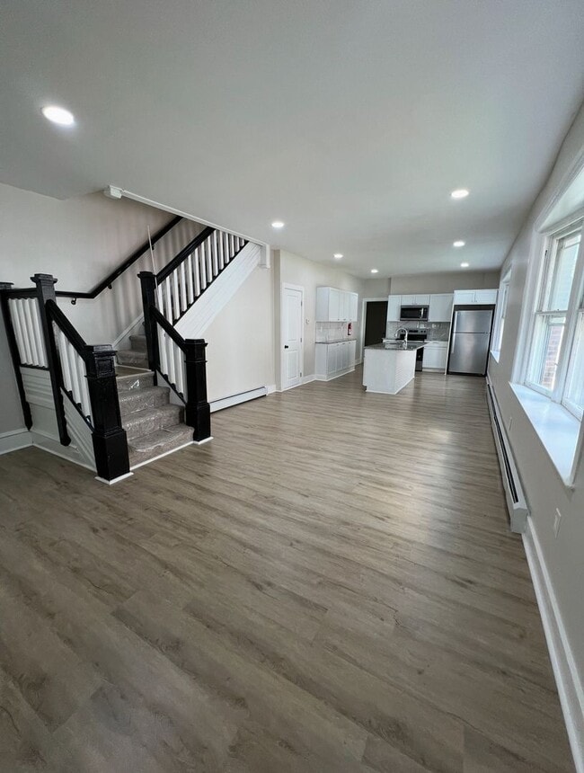 Building Photo - A Rare 5 Bedroom Renovated House Available...