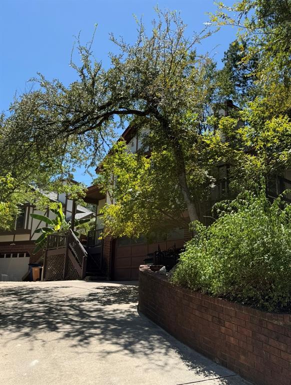 Building Photo - 6002 Shadow Valley Cove
