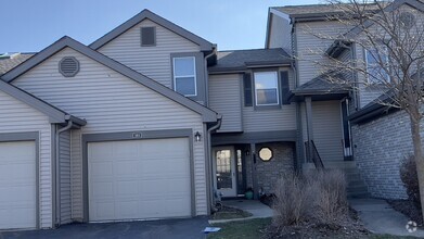Building Photo - 385 Grissom Ct