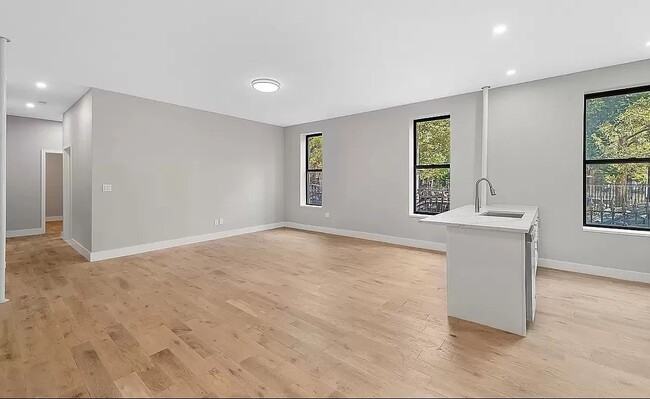 Building Photo - 100 West 139th Street