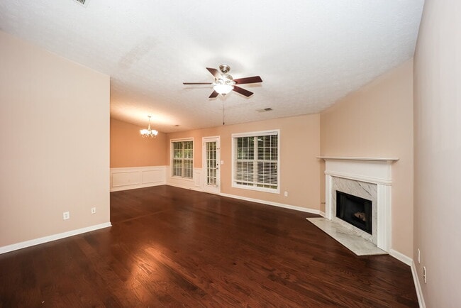 Building Photo - 75 Bellaire Ln