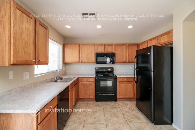 Foto del edificio - 1331 S 219th Ln