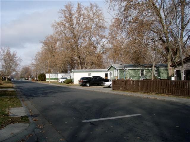 Building Photo - 1215 SW 11th St