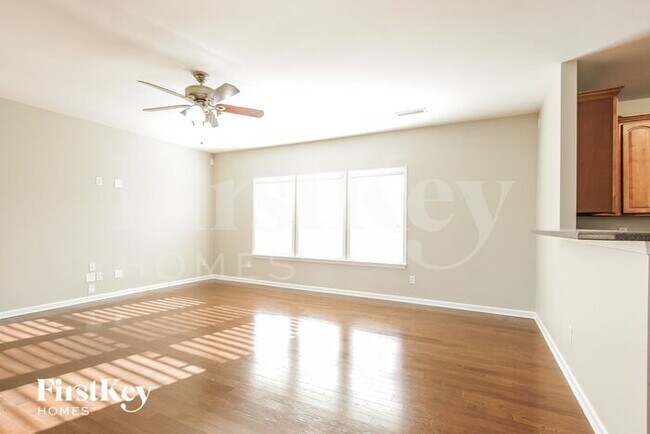 Foto del edificio - 14233 Lake Crossing Drive