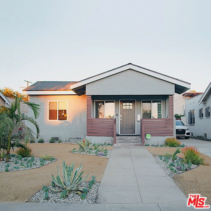 Foto principal - 2918 S Norton Ave