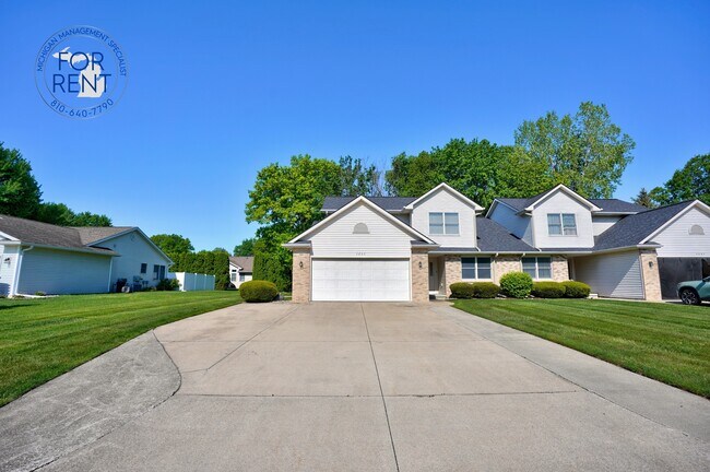 Foto del edificio - 3263 Silverwood Dr