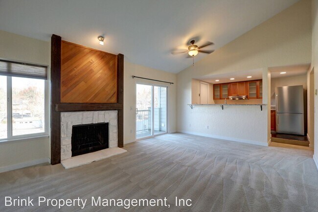 Foto del edificio - 2 br, 2 bath House - 14401 SE Petrovitsky ...