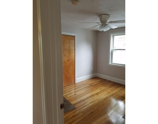 Building Photo - 25-27 Dee Rd