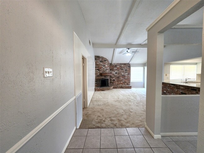 Building Photo - 2314 Stillmeadow Dr