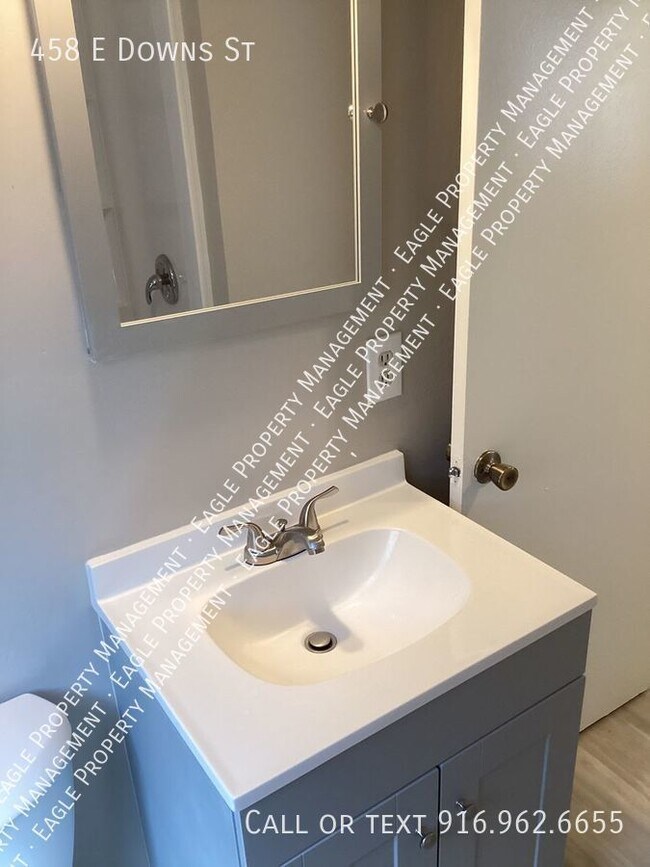 Foto del edificio - Cute 2BD 1 BA Stockton Home Near March Ln ...