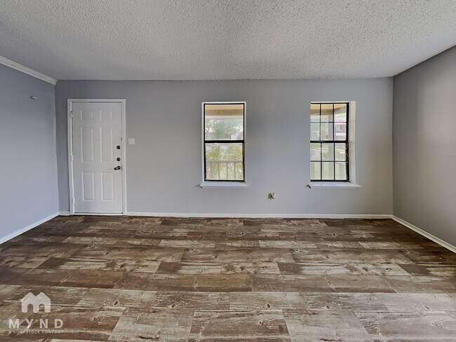 Building Photo - 4714 Crested Rock Dr