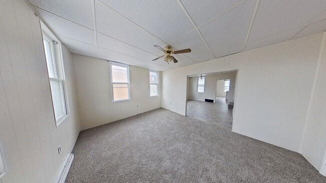 Building Photo - 3 Bedroom Duplex with Finished Loft