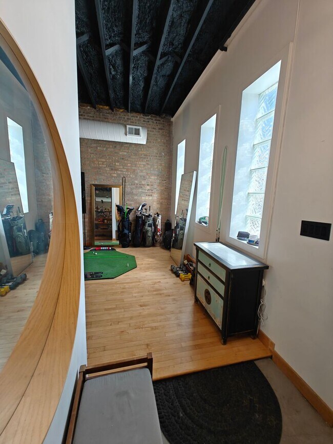 Foto del edificio - BEAUTIFUL 3BD/3BTH single family home for rent!