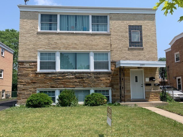 Building Photo - 8849 N Wisner St