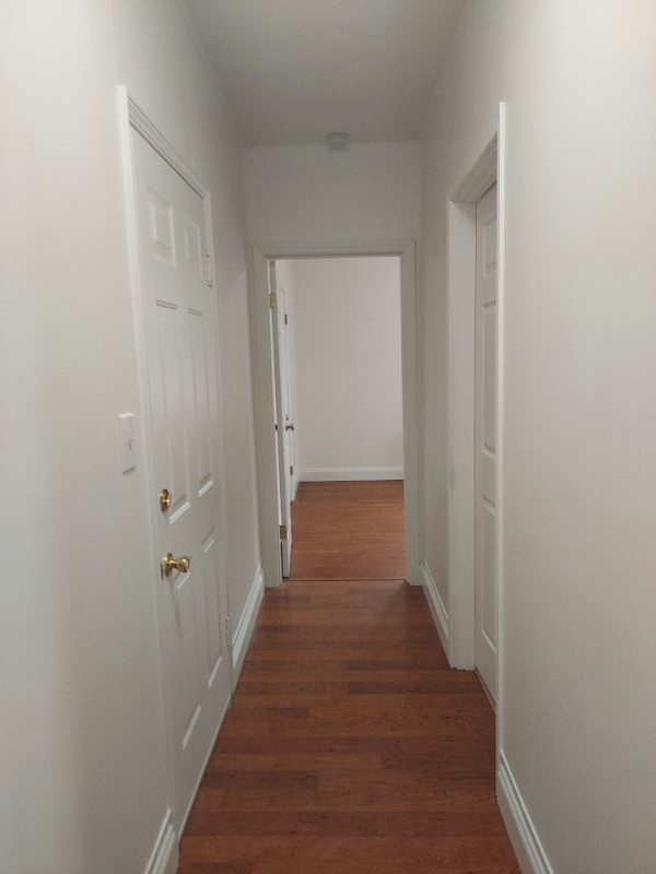 Building Photo - 2065 Beechmont Ave