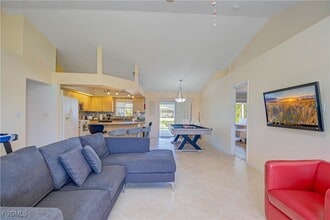 Building Photo - 1904 NE 19th Ave