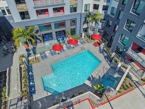 Building Photo - Panorama Riverpark