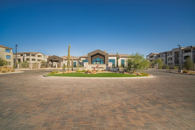 Building Photo - Encantada La Estancia