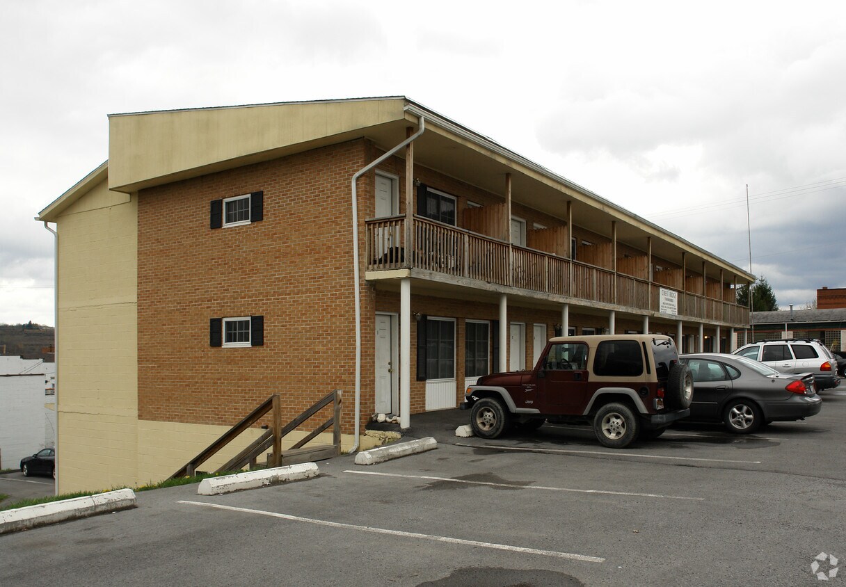 101 Thorn St, Princeton, WV 24740 Apartments in Princeton, WV