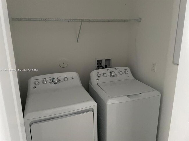 Foto del edificio - 20962 NW 1st Dr