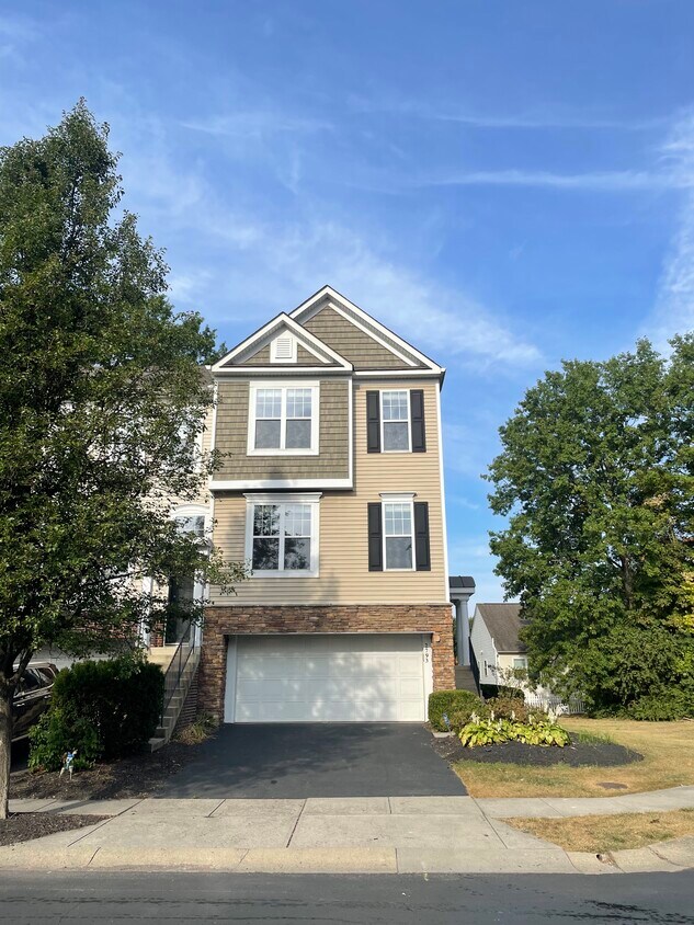Foto principal - 2793 Acarie Dr