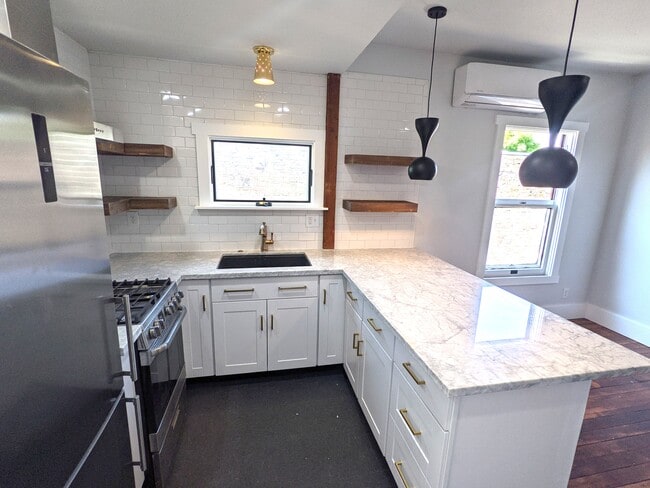 cocina - 3554 4th Ave