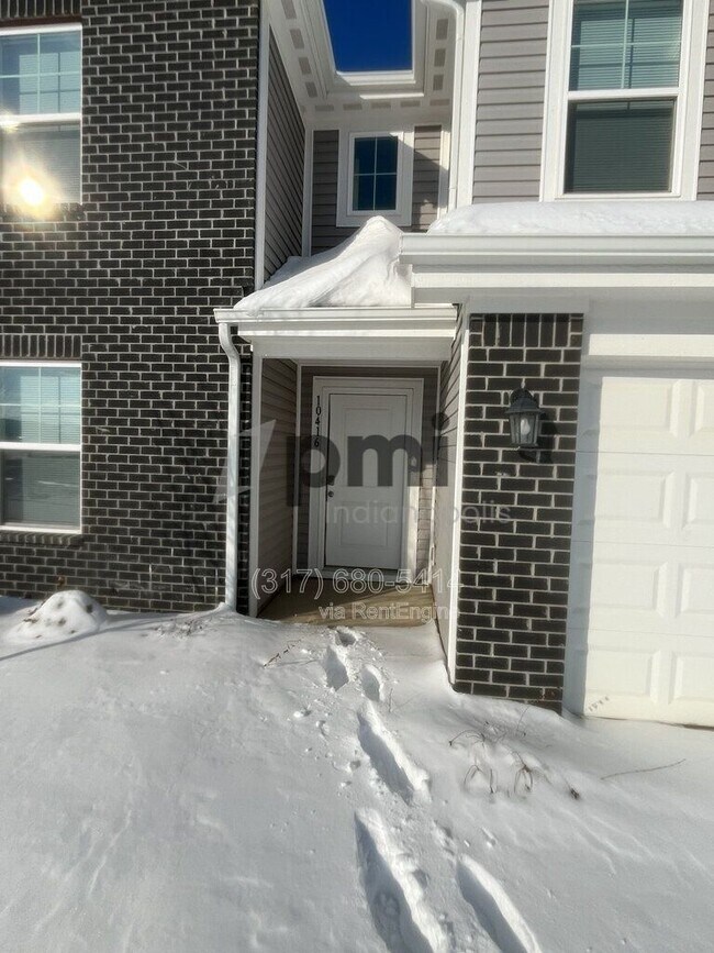 Foto del edificio - 10416 Crystal Coop Ln