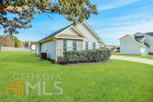 Building Photo - 5170 Towne Park Dr