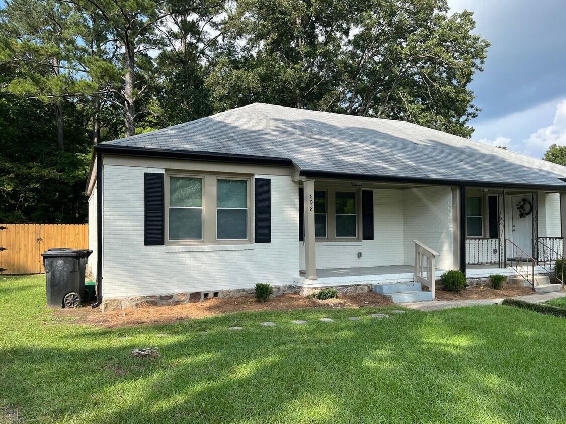 Foto principal - 406/408 North Elm Street
