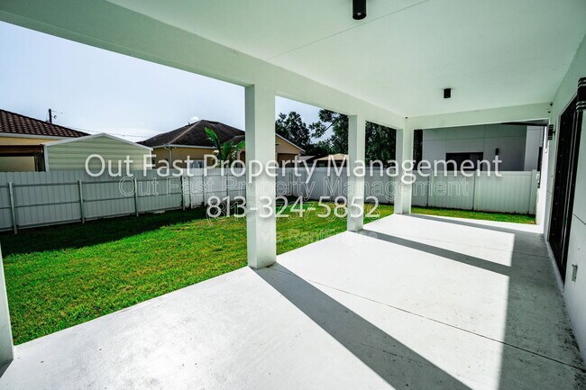 Foto del edificio - 7519 N Coolidge Ave