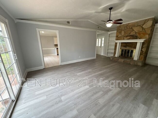 Foto del edificio - 3346 Ravenwood Dr