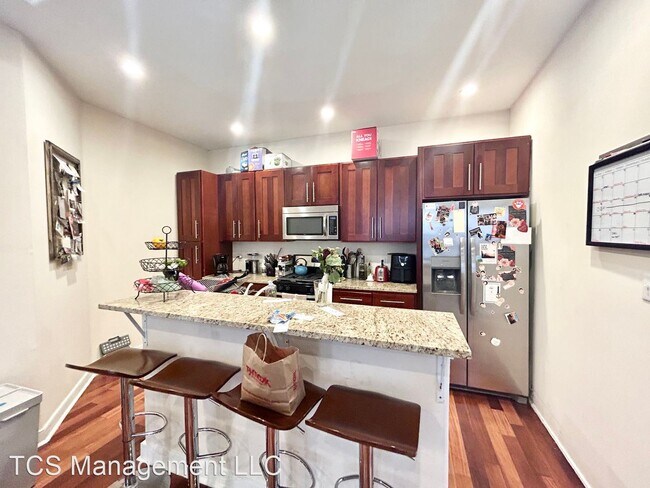 Building Photo - 2 br, 1.5 bath House - 1605 Mount Vernon St
