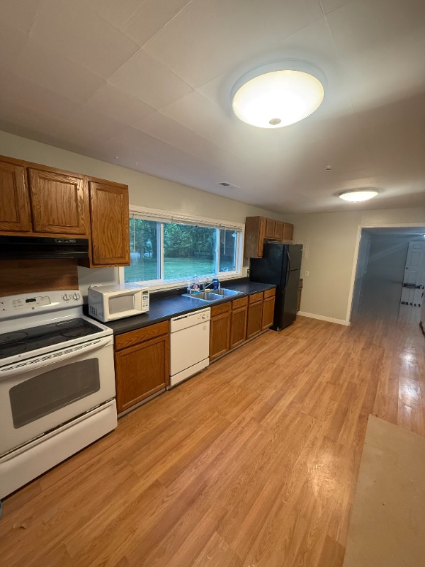 Building Photo - 58727 E Sleepy Hollow Dr