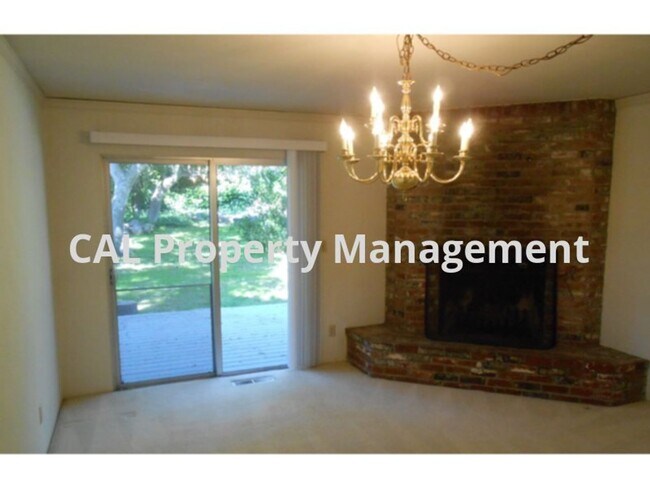 Foto del edificio - 3 Bedroom Pebble Beach Home