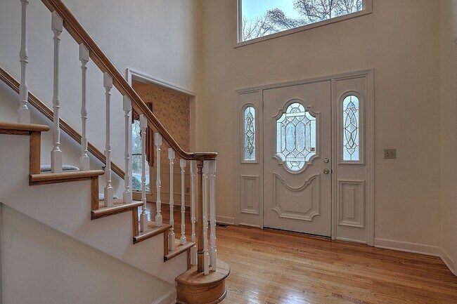 Foto del edificio - 4 Bedroom / 4.5 Bath  Brick Home ? Kingspo...