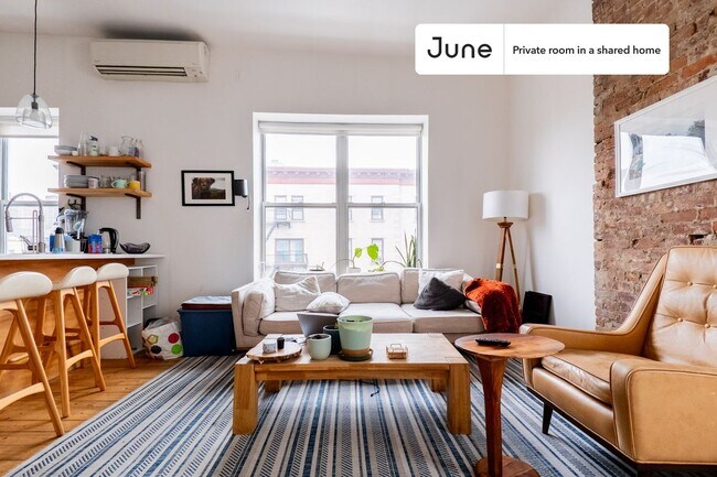 Foto del edificio - Room in Shared 5 bed/2 bath home