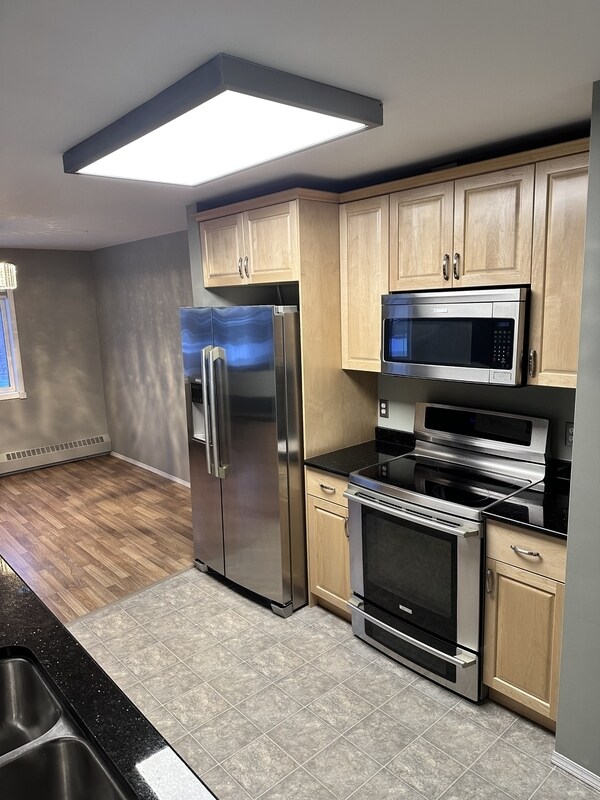 Building Photo - 10331-106 106 St