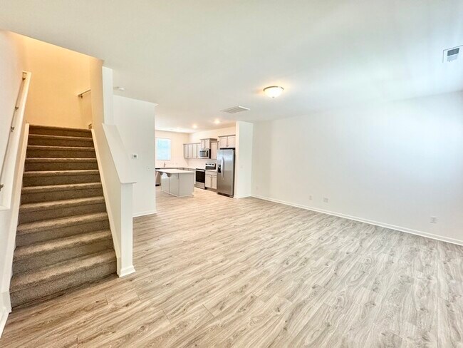 Foto del edificio - 3 br 2.5 townhome minutes from I-85