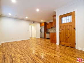 Building Photo - 1144 S Mariposa Ave